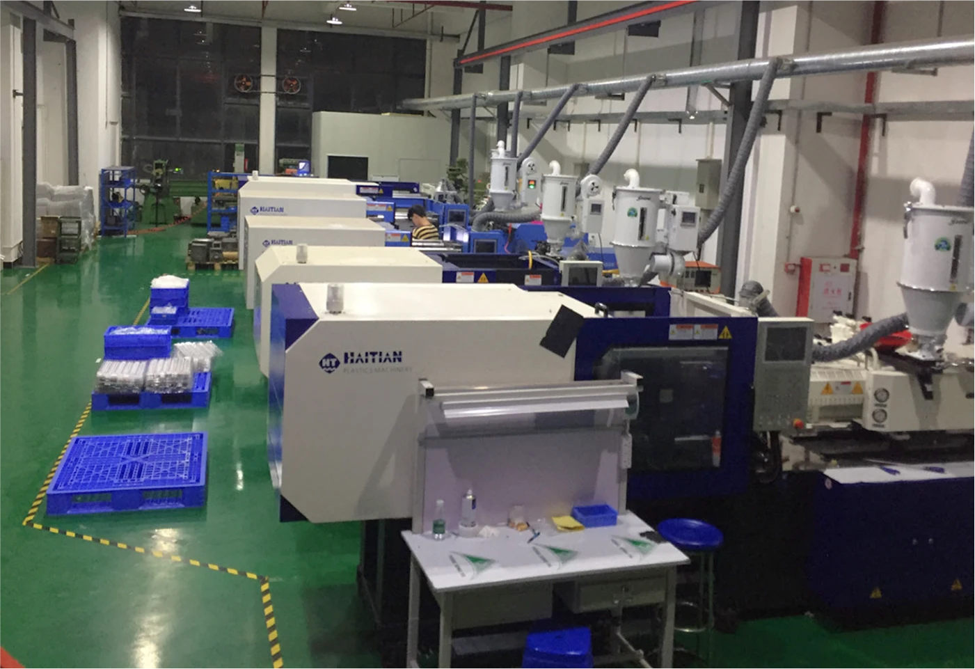 injection molding factory
